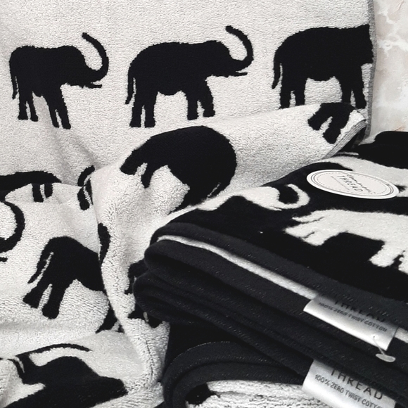 Common Thread Decorative Elephant Bath Towel Hand Towel Set - Picture 3 of 15